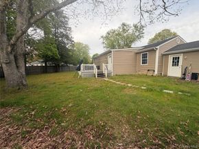 1013 Merriam Road, Bay Shore NY 11706