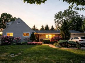 54 Ivy Drive, Jericho NY 11753