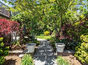 79 Aldershot Lane, Manhasset NY 11030