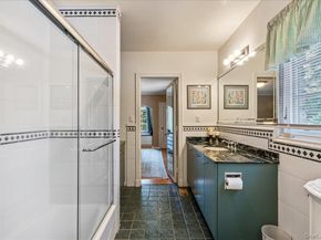 79 Aldershot Lane, Manhasset NY 11030