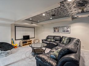 79 Aldershot Lane, Manhasset NY 11030