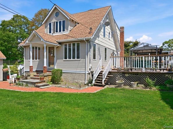 418 Myrtle Avenue, West Islip NY 11795