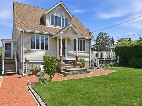418 Myrtle Avenue, West Islip NY 11795