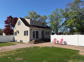 51 Weston Avenue, Deer Park NY 11729