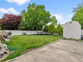 14 Evans Avenue, Albertson NY 11507
