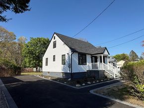 7 E Lakeland Street, Bay Shore NY 11706