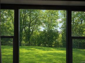 35 Stewart Place 205, Mount Kisco NY 10549