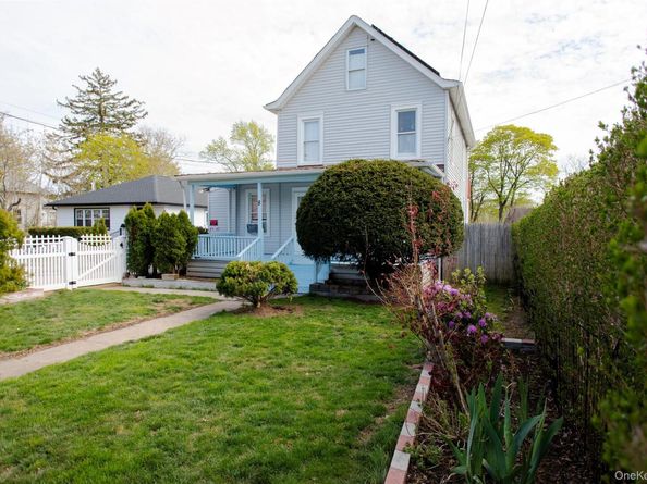 8 Brightside Avenue, Central Islip NY 11722