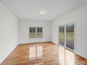 7 Jersey Avenue, Miller Place NY 11764