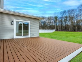 7 Jersey Avenue, Miller Place NY 11764