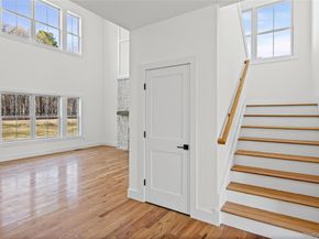 7 Jersey Avenue, Miller Place NY 11764