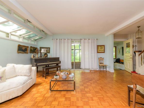 88 Prospect Street, Douglaston NY 11363