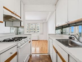 10230 66 Road 19D, Forest Hills NY 11375