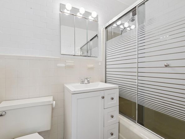 10230 66 Road 19D, Forest Hills NY 11375