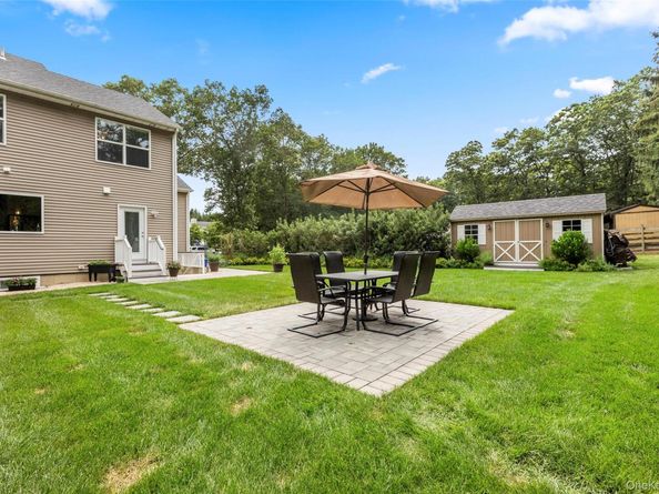 37 Town Avenue, Miller Place NY 11764
