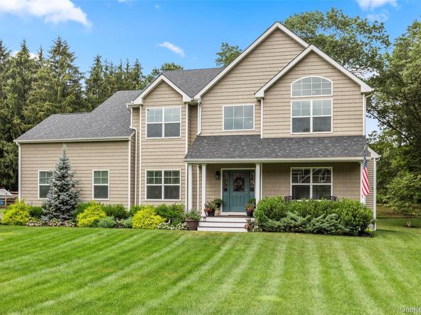 37 Town Avenue, Miller Place NY 11764