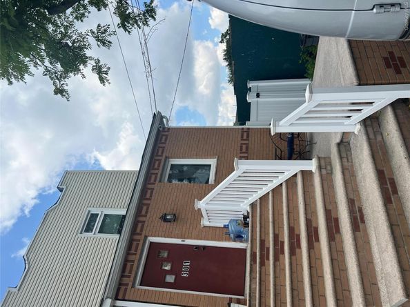 301 Beach 15 Street, Far Rockaway NY 11691