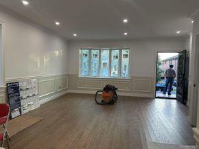 6973 229th Street, Oakland Gardens NY 11364