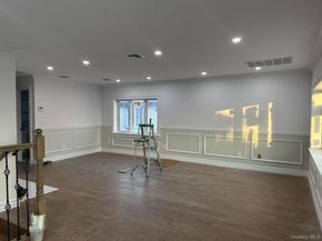 6973 229th Street, Oakland Gardens NY 11364