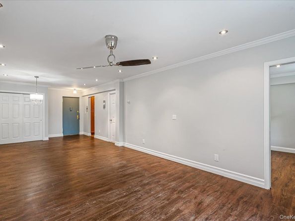 596 Broadway 10A, Lynbrook NY 11563