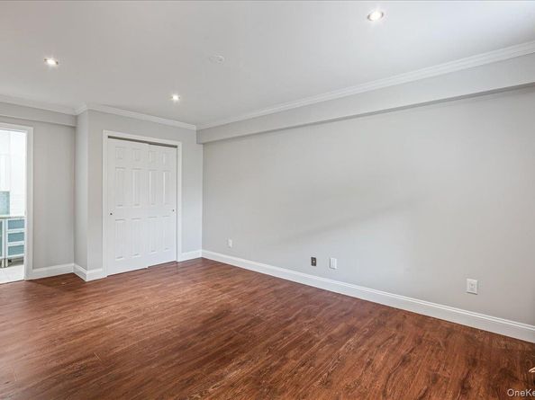 596 Broadway 10A, Lynbrook NY 11563