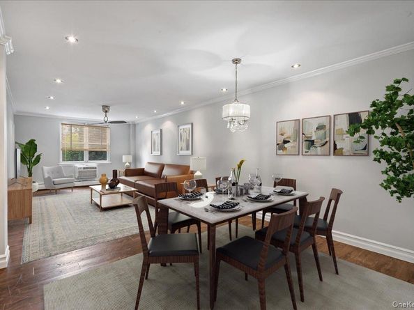 596 Broadway 10A, Lynbrook NY 11563