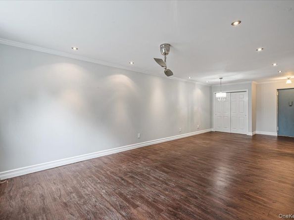 596 Broadway 10A, Lynbrook NY 11563
