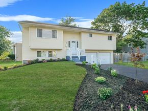 12 Circle Drive E, East Patchogue NY 11772