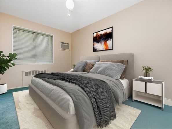 56-10 244 Street 1, Douglaston NY 11362
