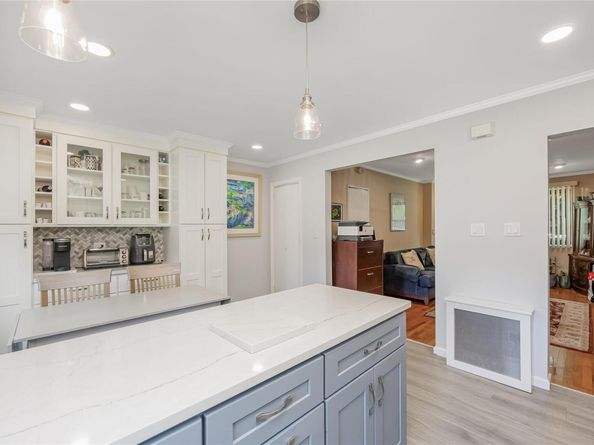 56-10 244 Street 1, Douglaston NY 11362