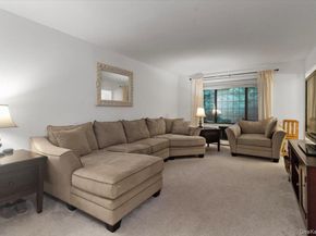 36 Foxwood Drive 6, Pleasantville NY 10570