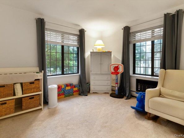 36 Foxwood Drive 6, Pleasantville NY 10570