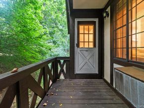 36 Foxwood Drive 6, Pleasantville NY 10570