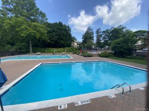 36 Foxwood Drive 6, Pleasantville NY 10570