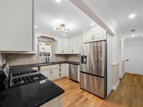 22111 136th Avenue, Springfield Gardens NY 11413