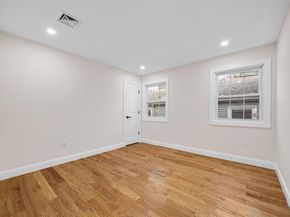 22111 136th Avenue, Springfield Gardens NY 11413