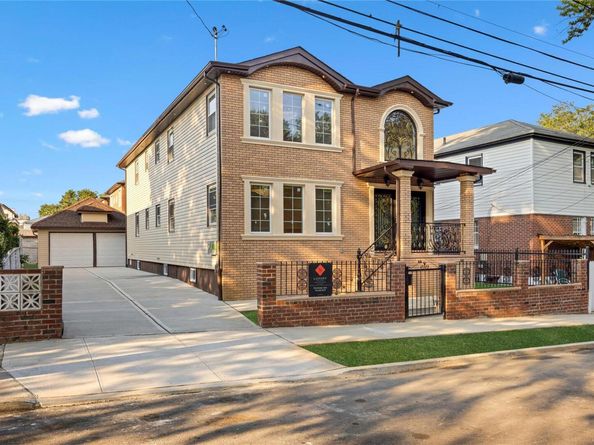 22111 136th Avenue, Springfield Gardens NY 11413