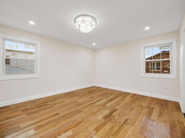 22111 136th Avenue, Springfield Gardens NY 11413