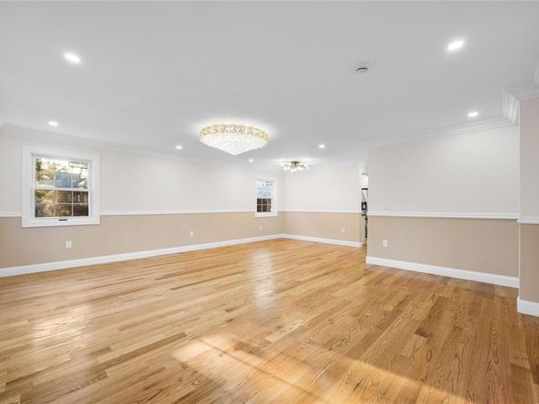 22111 136th Avenue, Springfield Gardens NY 11413