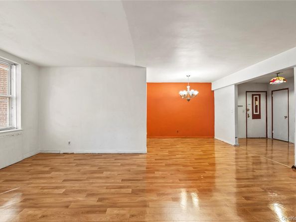 125 Bronx River Road 5A, Yonkers NY 10704