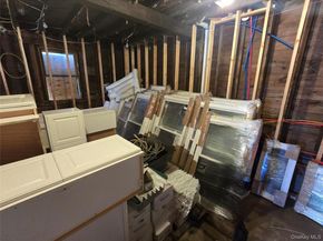 31 Union Ave, Patchogue NY 11772