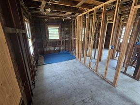 31 Union Ave, Patchogue NY 11772