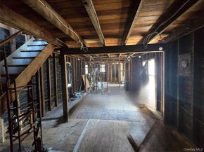 31 Union Ave, Patchogue NY 11772