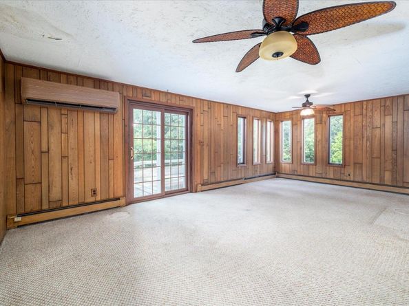 185 Maxine Court, West Hempstead NY 11552