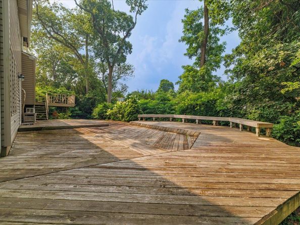 185 Maxine Court, West Hempstead NY 11552