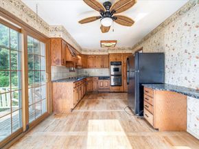 185 Maxine Court, West Hempstead NY 11552