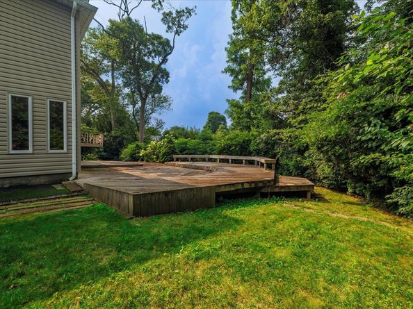 185 Maxine Court, West Hempstead NY 11552
