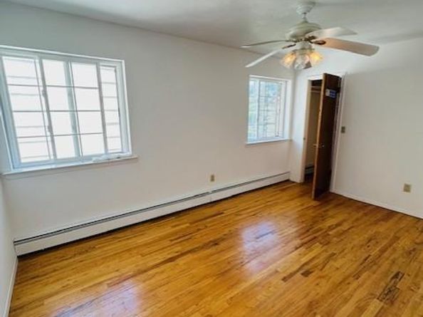 31 Woodward Street, Roslyn Heights NY 11577