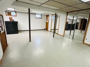 31 Woodward Street, Roslyn Heights NY 11577