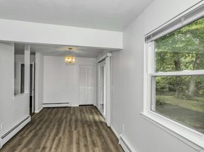 24 Blackfoot Trail, Shoreham NY 11786